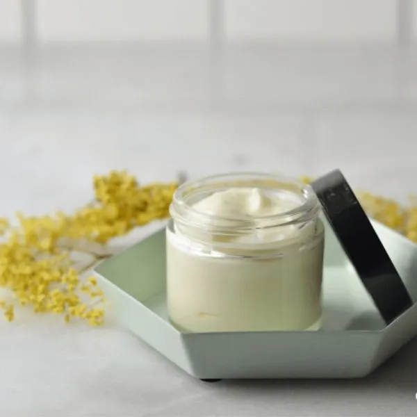 cosmetica natural con Flor 13