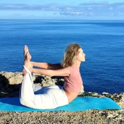 curso yoga 31 postura 1
