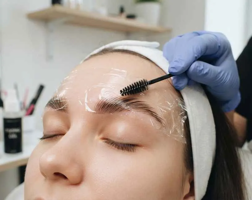 Técnicas de mejora en cejas - laminado